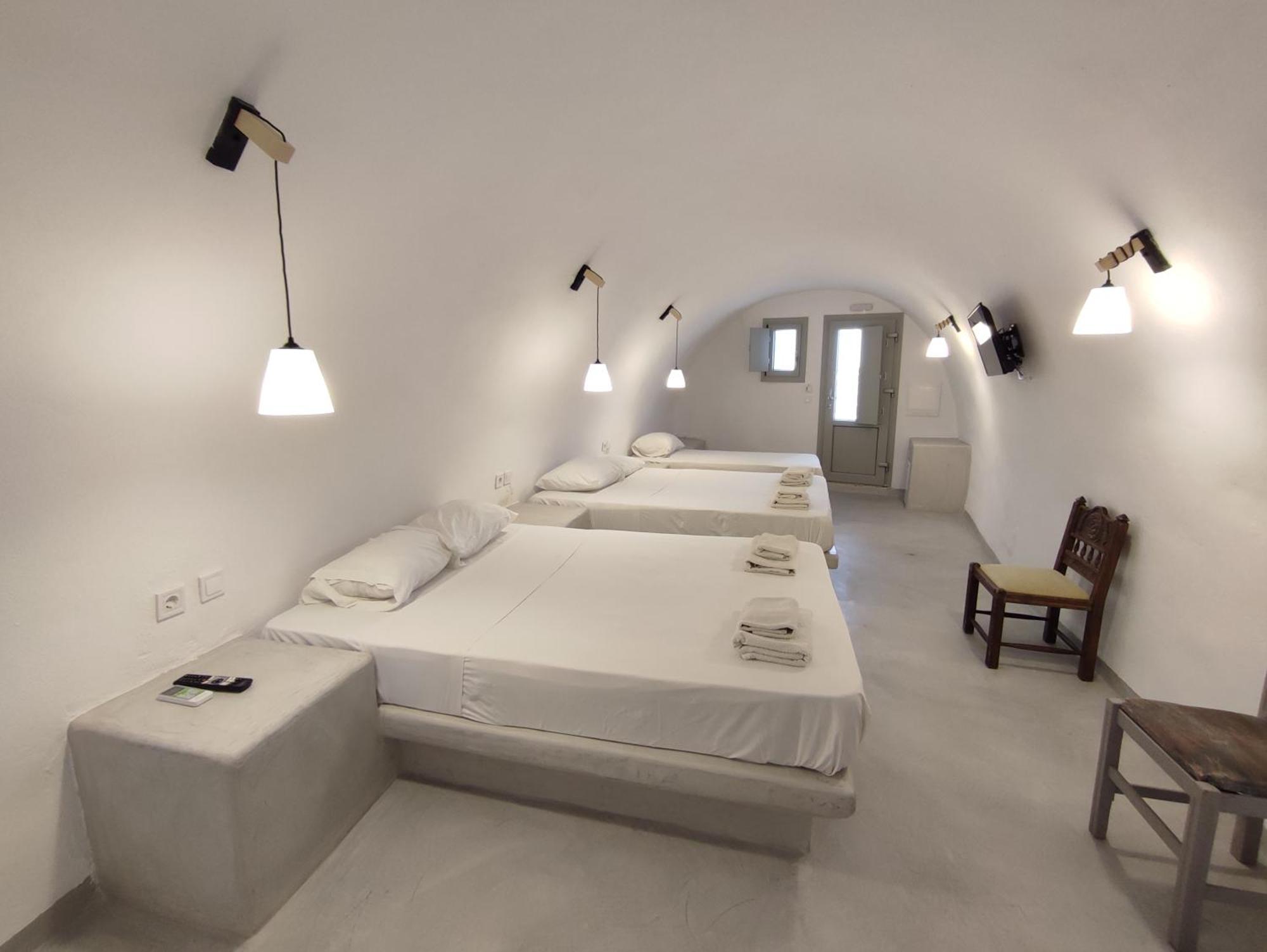 Magic Caves Rooms- Fira Center Εξωτερικό φωτογραφία