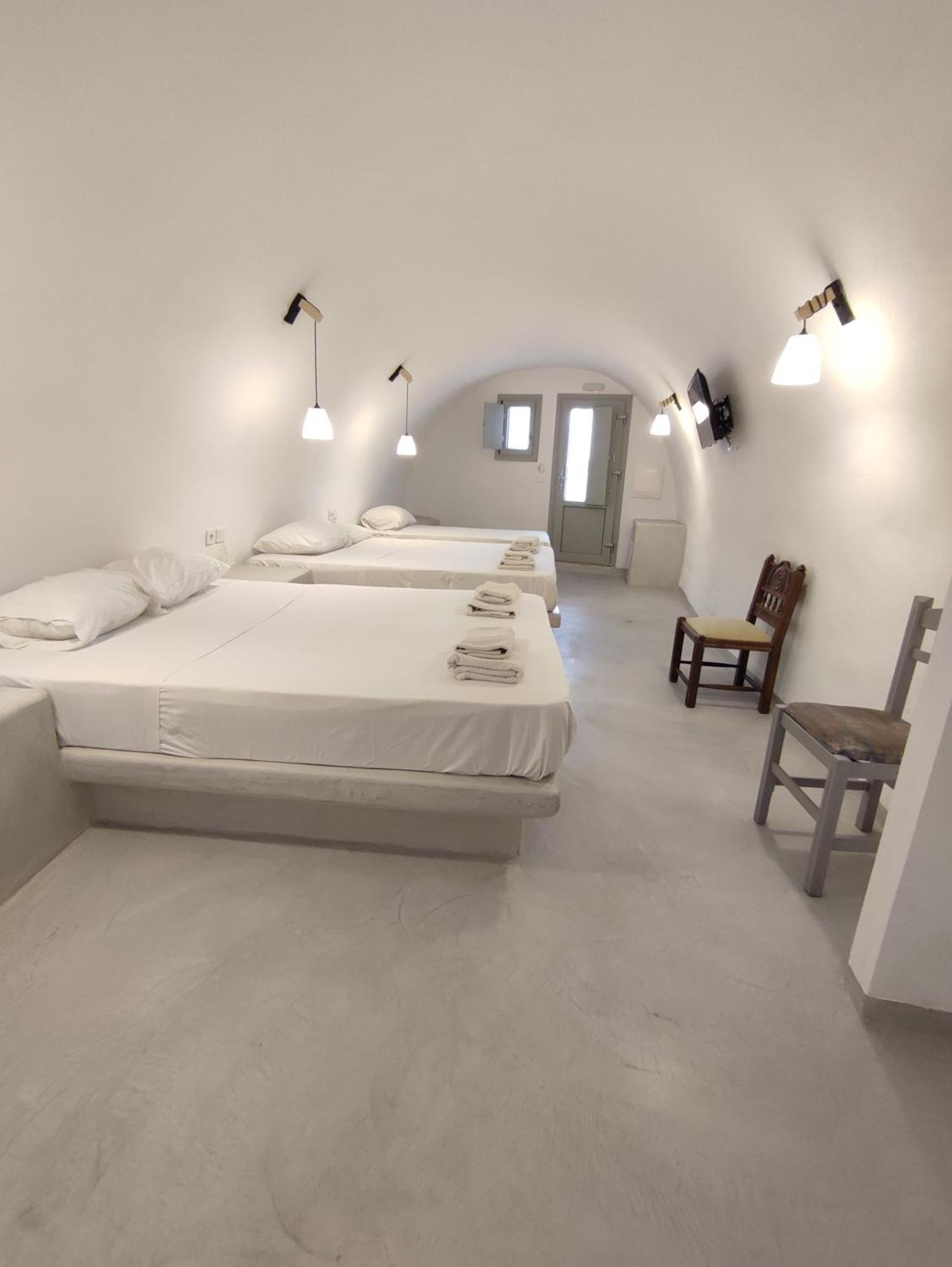 Magic Caves Rooms- Fira Center Εξωτερικό φωτογραφία